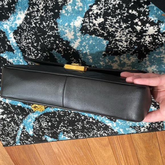 Chanel Black Quilted Leather Chic With Me Flap Bag - Picture 5 of 16